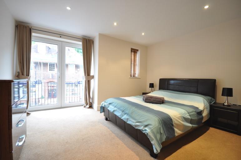 Letting Serviced - Village Apartment *